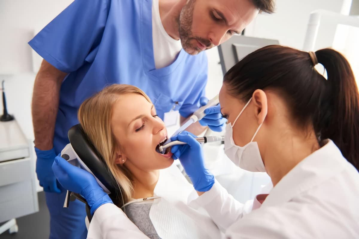 estudios higienista dental